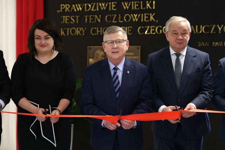 Nowa era edukacji telekomunikacyjnej w Miechowie – otwarto Branżowe Centrum Umiejętności